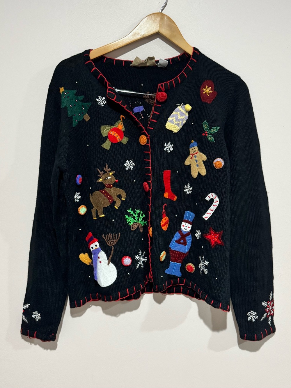 Painted Pony Womens M Black Embroidered Christmas Snowman Reindeer Cardigan